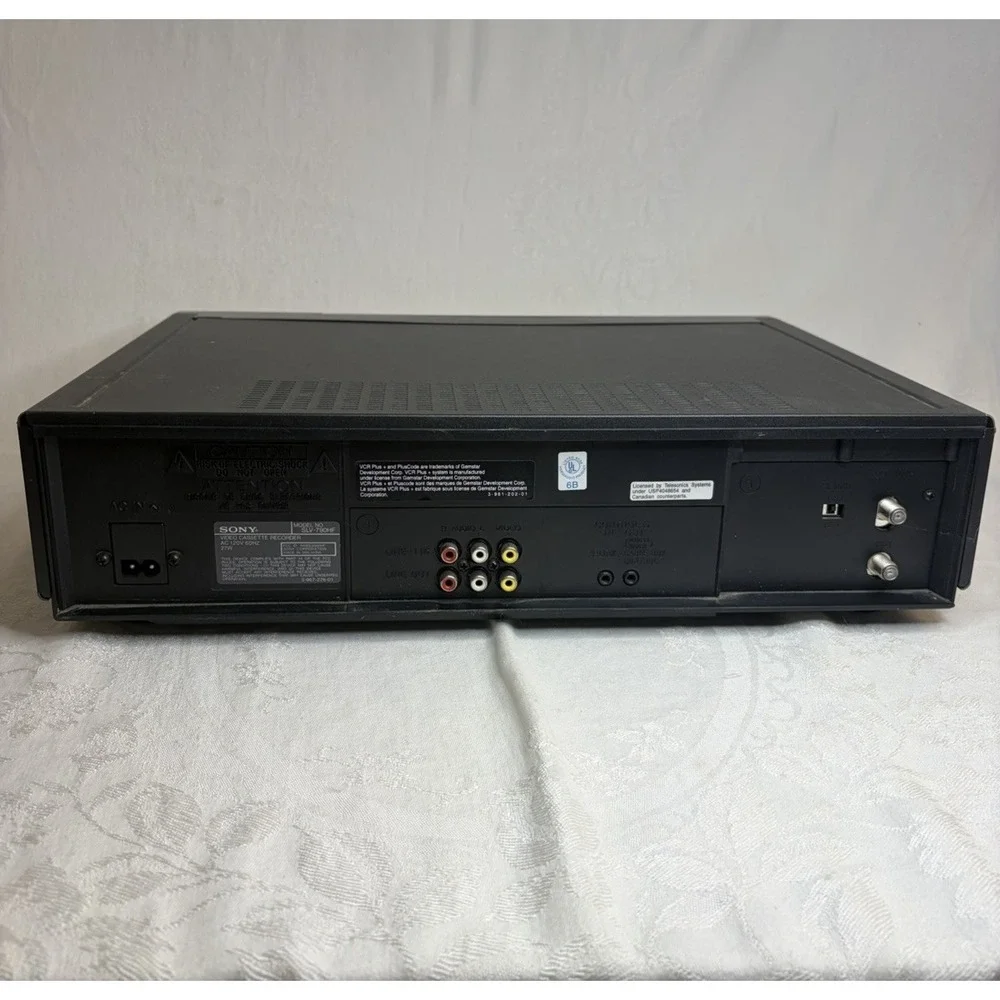 Sony SLV-790HF VHS VCR Video Cassette Recorder w/ Remote Tested Working
